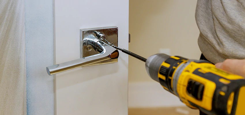 After-hours Locksmith  For Lock Troubleshooting in Manhattan Beach, California