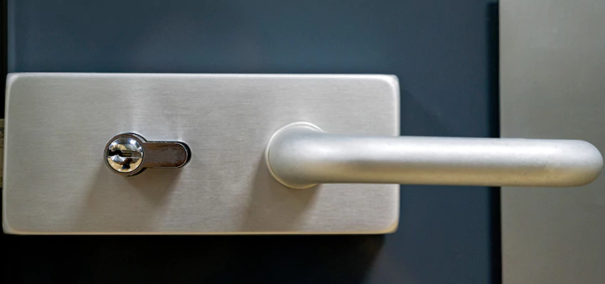 Change Patio Door Locks in Manhattan Beach, California